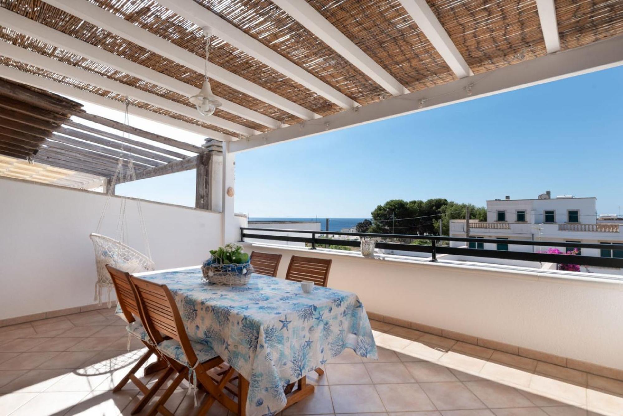 Casa Vacanze Orlando - Con Veranda Vista Mare A 200M Dal Mare Santa Maria di Leuca Exterior photo